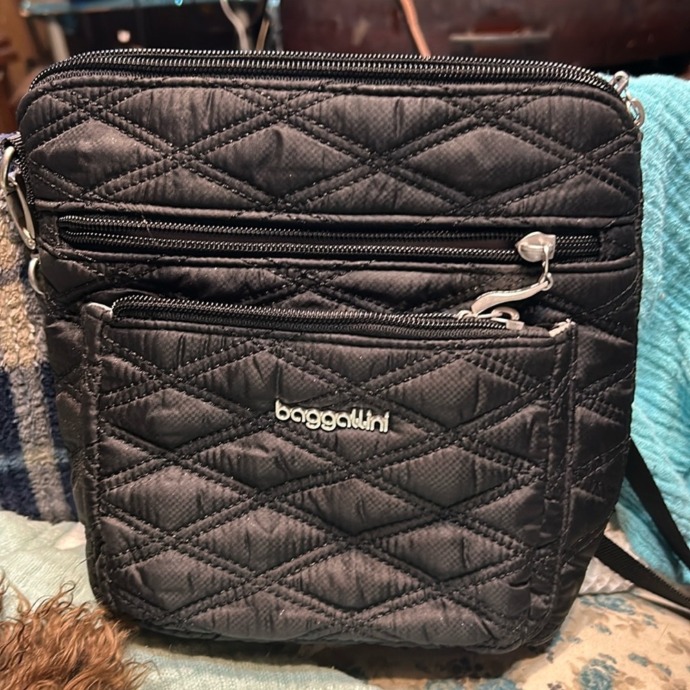 Baggalini crossbody